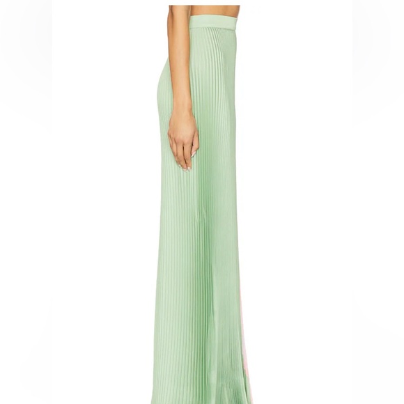 New Lidee Gala Skirt in Une Fleur Rose 8 - Picture 3 of 12